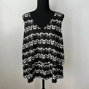NWT Black and White Merona top
